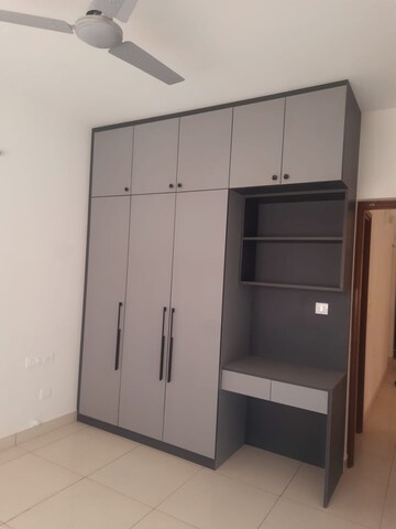 Room in 2 BHK Apartment at Prestige Finsbury Park Hyde, Bagaluru – for Rent