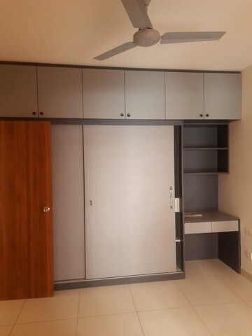 Room in 2 BHK Apartment at Prestige Finsbury Park Hyde, Bagaluru – for Rent