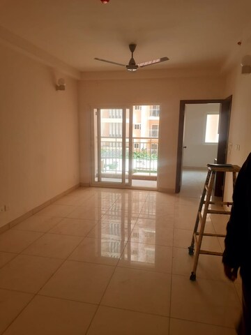 Room in 2 BHK Apartment at Prestige Finsbury Park Hyde, Bagaluru – for Rent