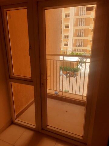 Room in 2 BHK Apartment at Prestige Finsbury Park Hyde, Bagaluru – for Rent
