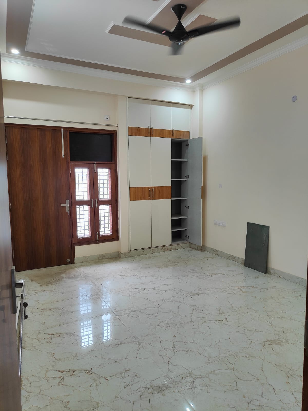 3 BHK Builder Floor For Rent in RWA Apartments Sector 41