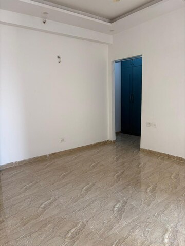 Room in 3 BHK Apartment at SLF Anushree, Sector 75 – for Rent