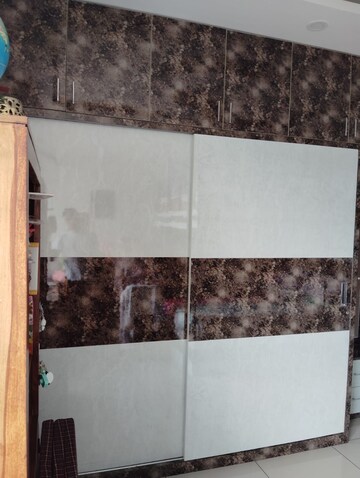 Furnished Amenities in 2 BHK Apartment at Prestige Royale Gardens, Gantiganahalli – for Rent