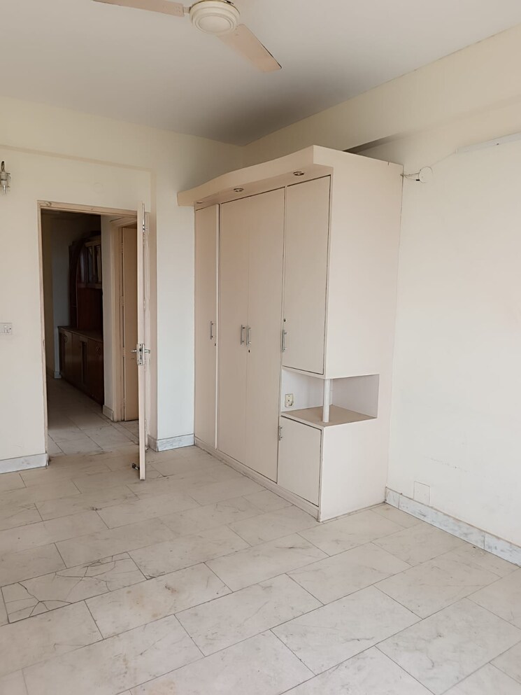 Room, dlf-oakwood-estate 4 Bedroom 1767 Sq.Ft. Apartment In Dlf Phase ii Gurgaon 8907325