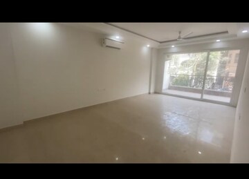 Room in 4 BHK Builder Floor at Malviya Nagar – for Rent