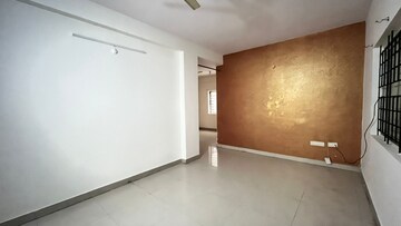 Room in 3 BHK Builder Floor at Hsr Layout – for Rent