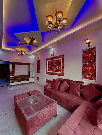 Bedroom in 2.5 BHK Builder Floor at Sector 33 – for Sale