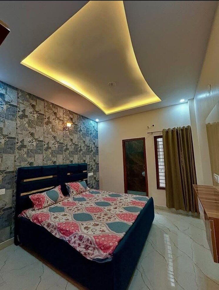 Bedroom, sector 33 3 Bedroom 2250 Sq.Ft. Builder Floor In Sector 33 Faridabad 8907461