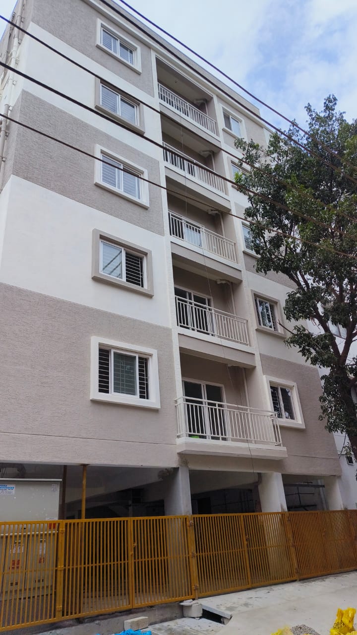 6+ BHK + Pooja Room,Servant Room,Study Room,Extra Room Independent House For Sale in Reliable Lake Dew Residency