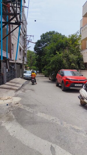 Parking in 6+ BHK Independent House at Reliable Lake Dew Residency, Haralur Road – for Sale