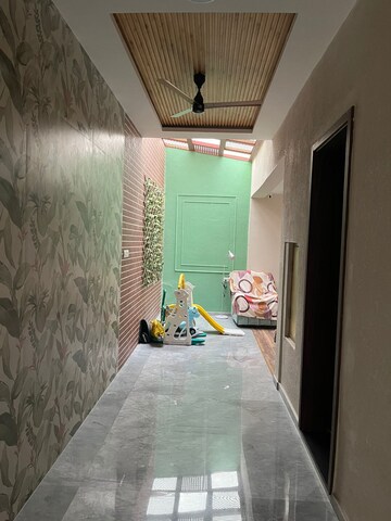 Bathroom in 5 BHK Apartment at KMB La Palazzo, Koramangala – for Rent