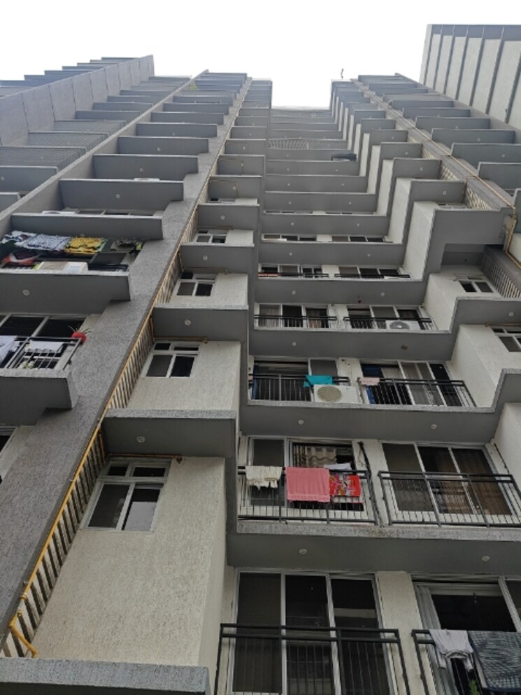 Exterior View, gole-building 2 Bedroom 600 Sq.Ft. Apartment In Kurla West Mumbai 8907507