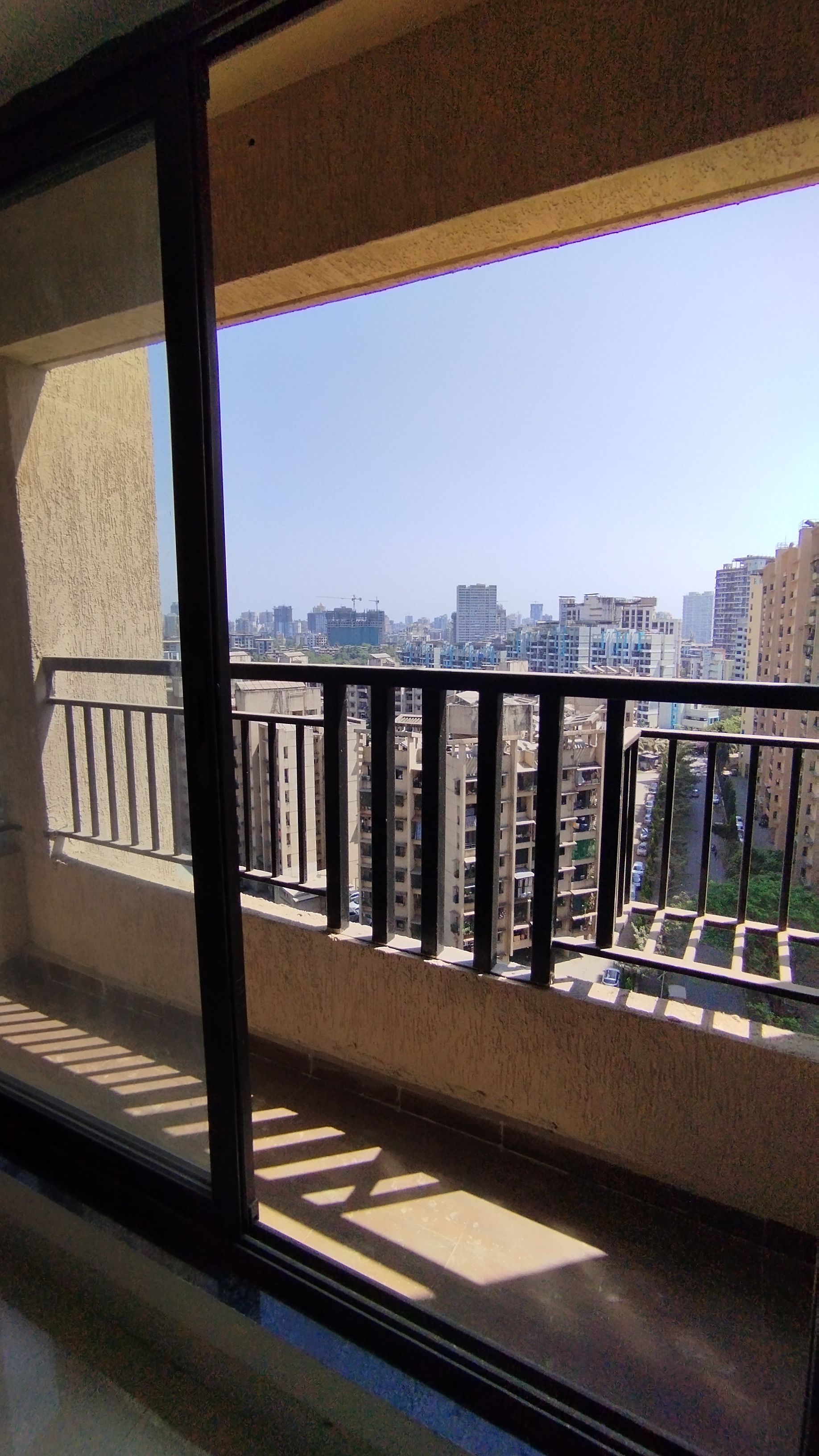 1 BHK + Servant Room Apartment For Rent in Raunak City Sector 4 D4