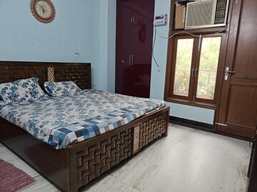 Bedroom in 2 BHK Builder Floor at Saket – for Rent