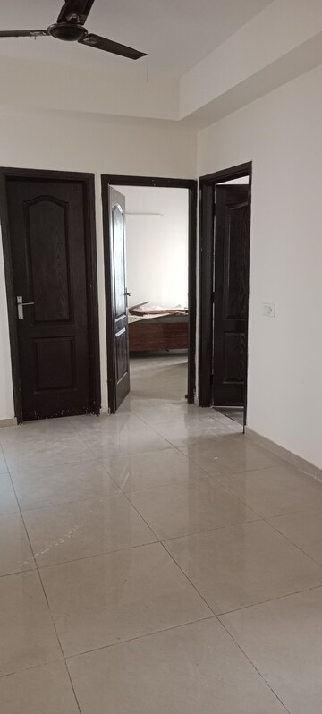 2 BHK Apartment For Rent in Antriksh Golf View, Sector 78