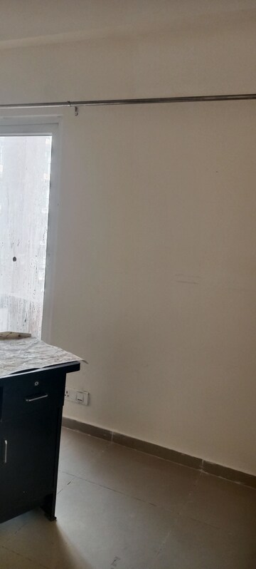Furnished Amenities in 2 BHK Apartment at Antriksh Golf View, Sector 78 – for Rent