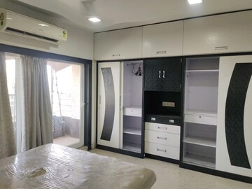 Room in 3.5 BHK Penthouse at Trishul Terraces, Kopar Khairane – for Rent