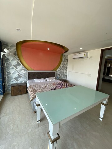 Master Bedroom in 2 BHK Builder Floor at Sector 51 – for Rent