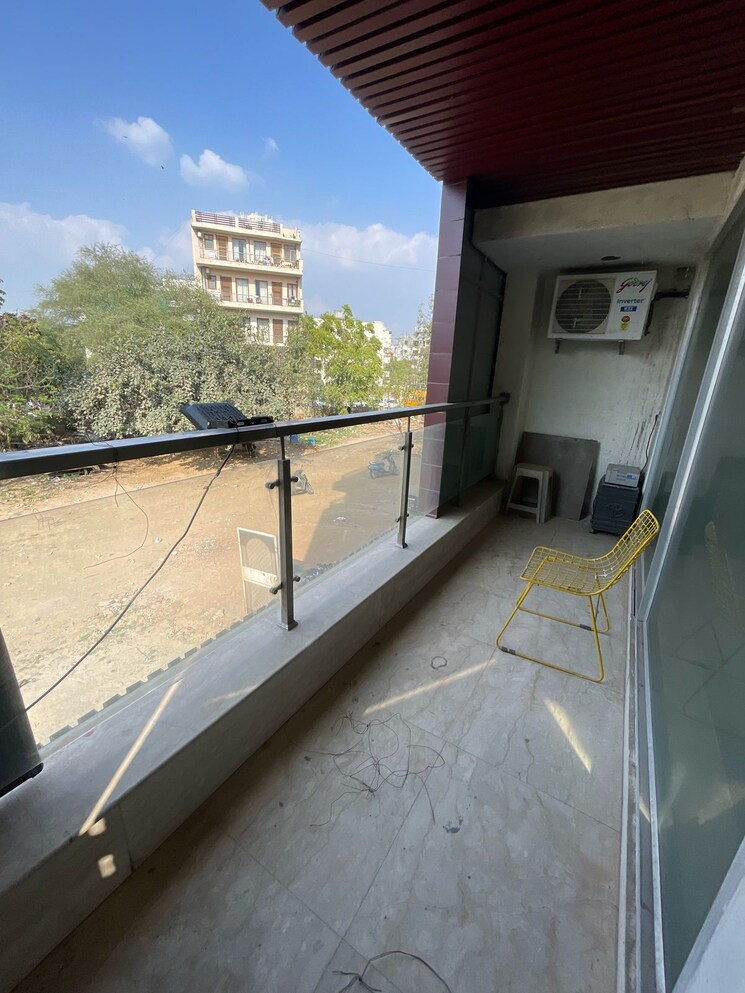 Balcony, sector 51 2 Bedroom 1250 Sq.Ft. Builder Floor In Sector 51 Gurgaon 8907620