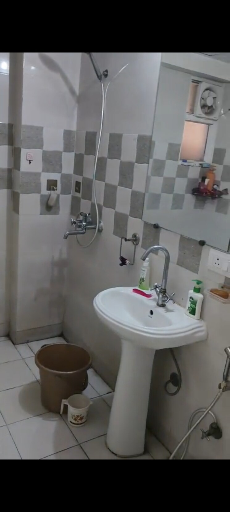 Bathroom, gaur-city-7th-avenue 2 Bedroom 623 Sq.Ft. Apartment In Sector 4 Greater Noida Greater Noida 8907609
