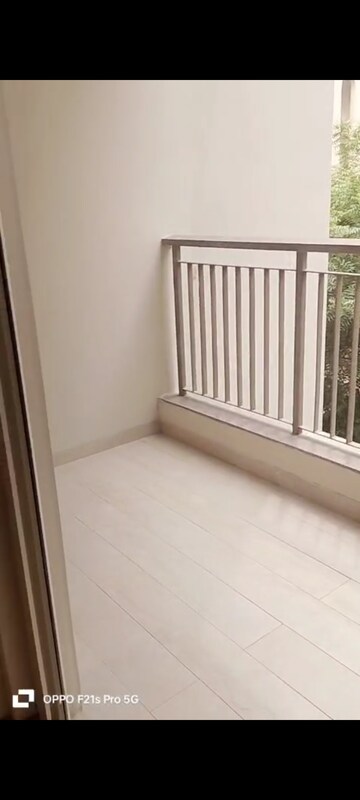 Balcony in 4 BHK Builder Floor at Dlf Phase iv – for Rent
