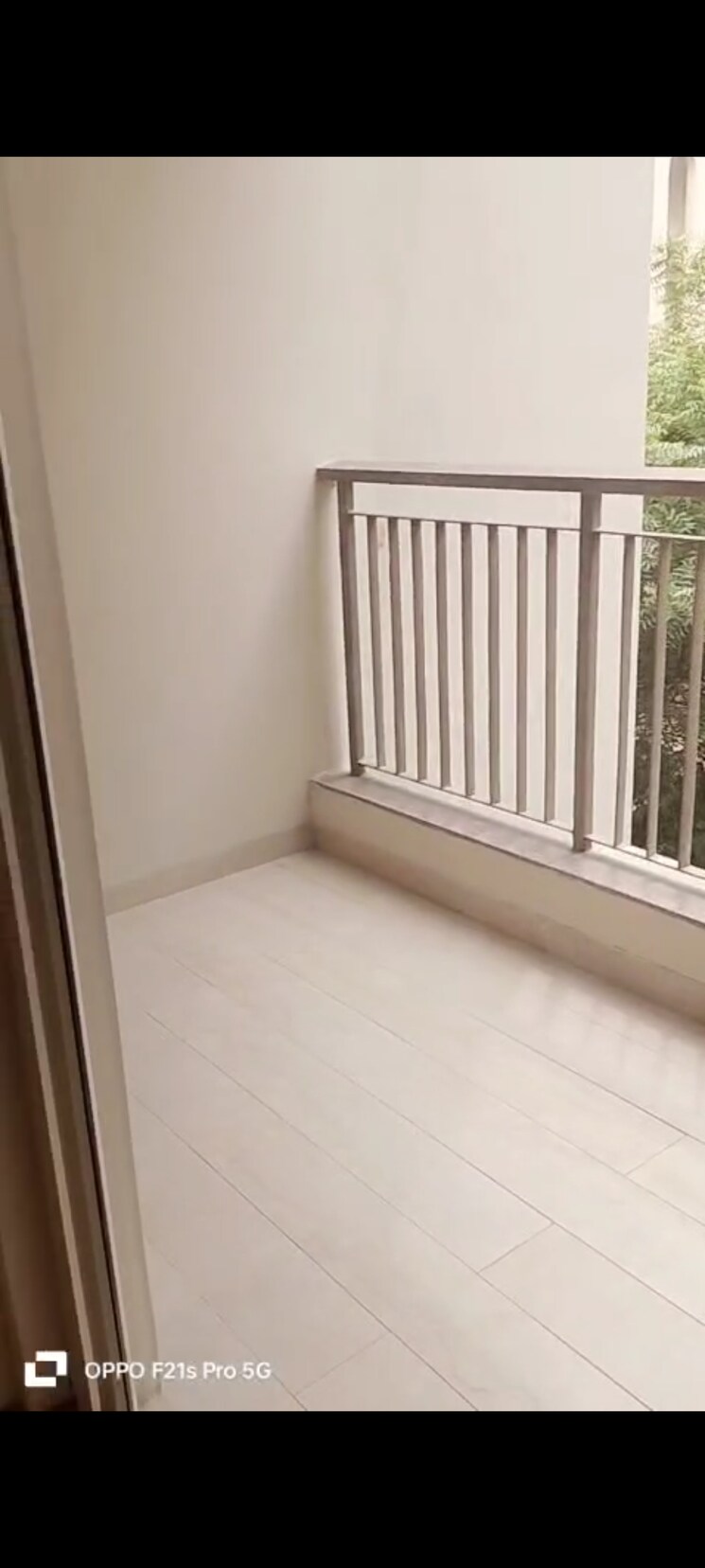 Balcony, dlf phase iv 4 Bedroom 360 Sq.Yd. Builder Floor In Dlf Phase iv Gurgaon 8907458