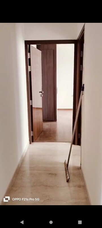 Building Lobby in 4 BHK Builder Floor at Dlf Phase iv – for Rent