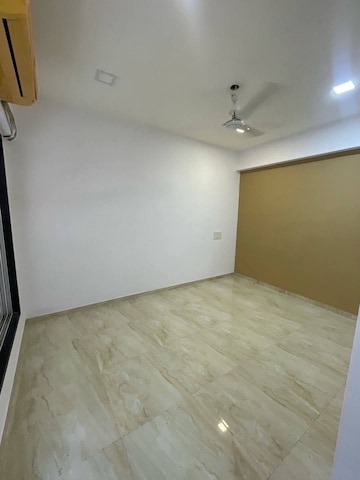 Room in 1 BHK Apartment at Kailash Tower Nalasopara, Nalasopara East – for Rent