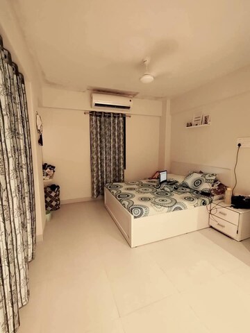 Bedroom in 1 BHK Apartment at Kailash Tower Nalasopara, Nalasopara East – for Rent