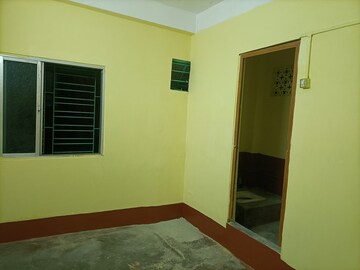 Room in 1.5 BHK Villa at Park Circus – for Rent