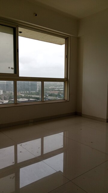 Room in 2 BHK Apartment at Laxmi Shrushti Apartment, Goregaon West – for Rent