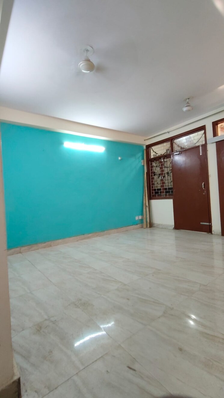 Room, khirki extension 3 Bedroom 1200 Sq.Ft. Builder Floor In Khirki Extension Delhi 8907684