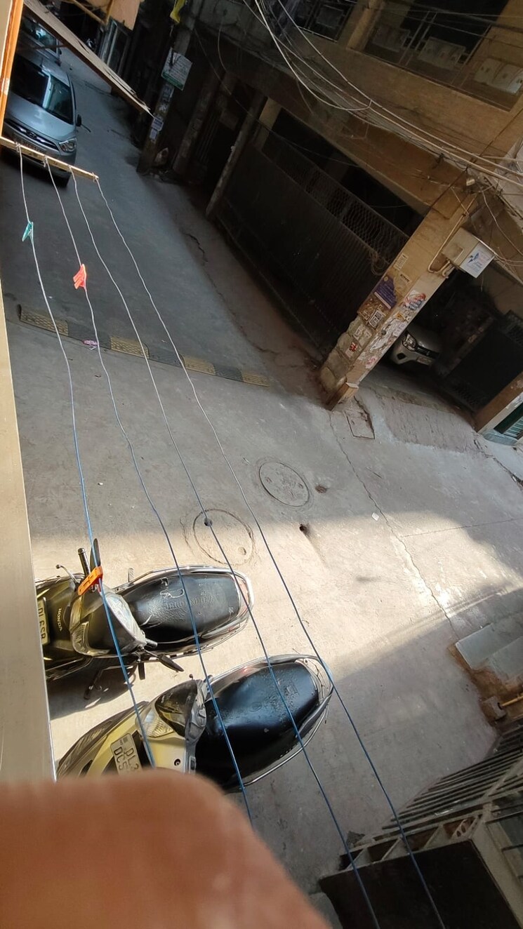 Bathroom, khirki extension 3 Bedroom 1200 Sq.Ft. Builder Floor In Khirki Extension Delhi 8907684