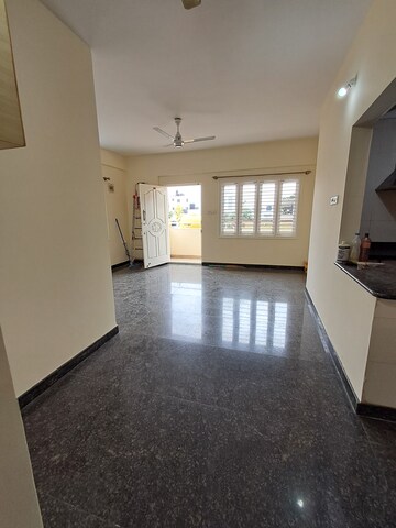 Room in 2 BHK Builder Floor at Btm Layout 1 – for Rent