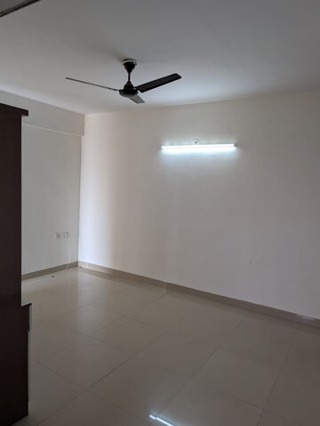 Room in 3 BHK Builder Floor at Laxmi Garden Gurgaon, Sector 10a – for Rent