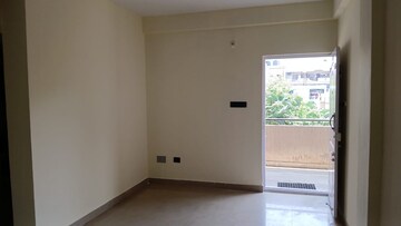 Room in 2 BHK Apartment at Mahaveer Glacier, Arekere – for Sale