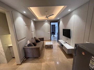 Master Bedroom in 1.5 BHK Builder Floor at Ansal Sushant Apartments, Sushant Lok I – for Rent