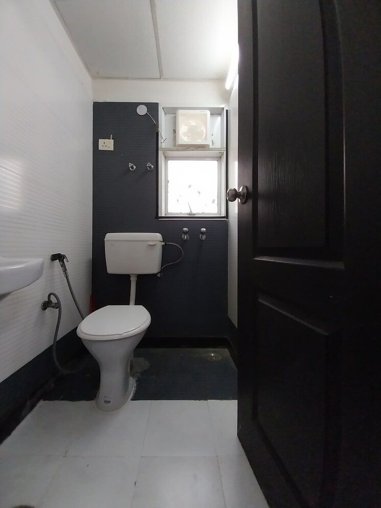 Bathroom, eldeco-live-by-the-greens 2 Bedroom 1137 Sq.Ft. Apartment In Sector 150 Noida 8907730