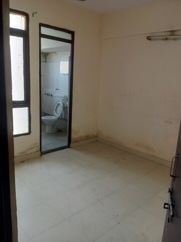 2 BHK Apartment For Rent in Origin Promoters Floridaa, Sector 82