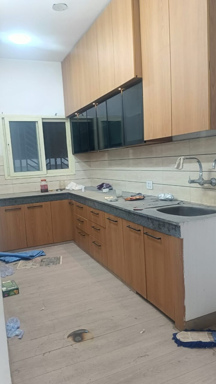 Kitchen, godrej-woods 3 Bedroom 3000 Sq.Ft. Villa In Sector 43 Noida 8907803