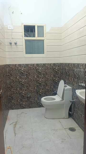 Bathroom in 3 BHK Villa at Godrej Woods, Sector 43 – for Rent