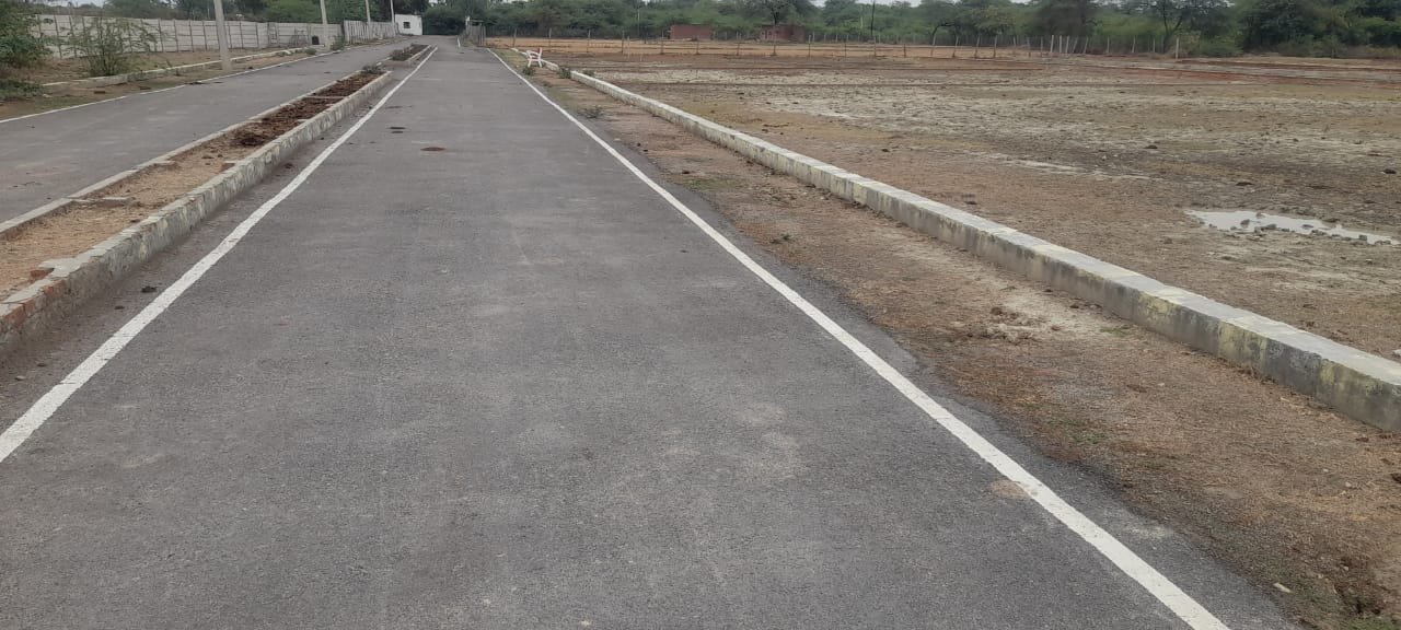 Plot For Sale in Dream World Kankaha Estate