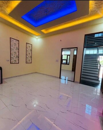 Room in 3 BHK Builder Floor at Sector 19 – for Sale
