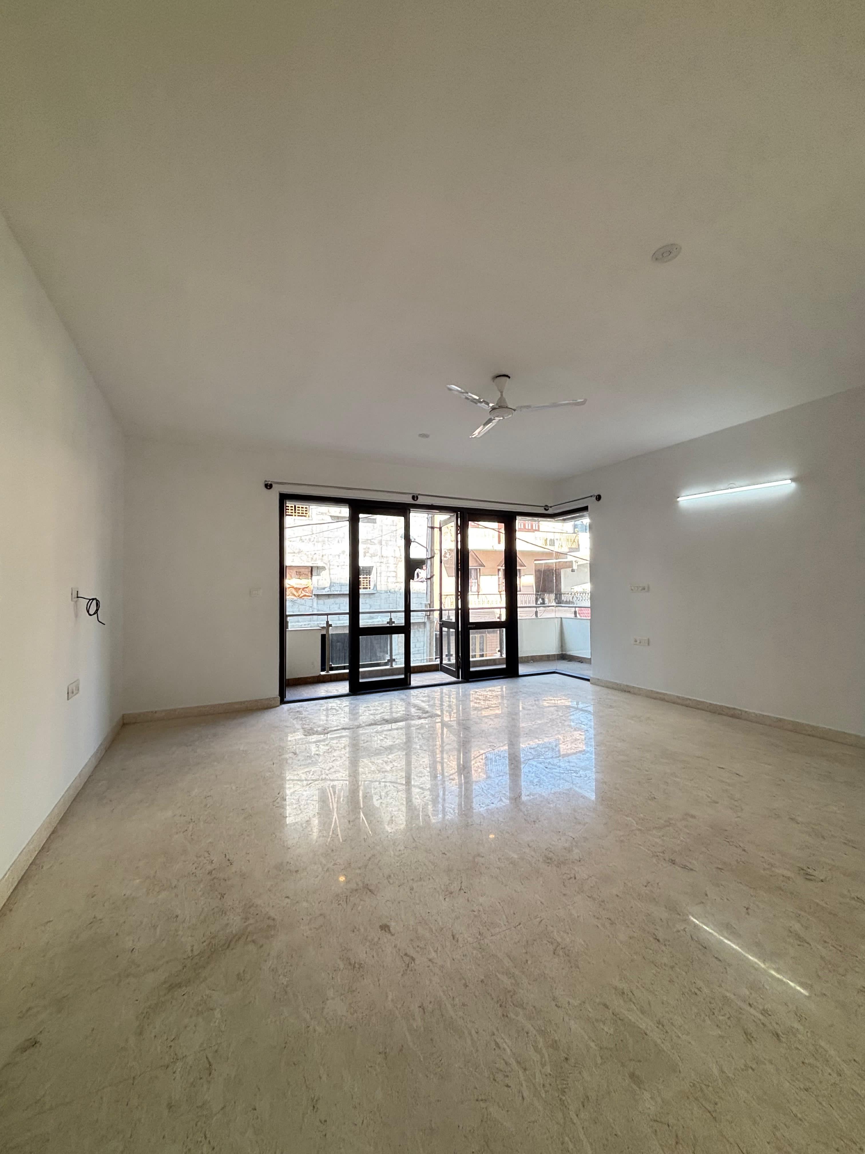 3 BHK Apartment For Rent in RJ Garden