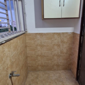 Attached Bathroom in 3 BHK Builder Floor at Kondapur – for Rent