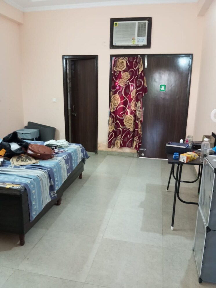 Bedroom, supertech-34-pavilion 3 Bedroom 1595 Sq.Ft. Apartment In Sector 34 Noida 8907902