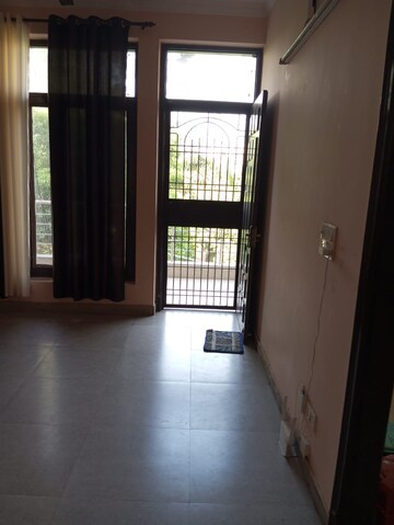 3 BHK Apartment For Rent in Supertech 34 Pavilion, Sector 34