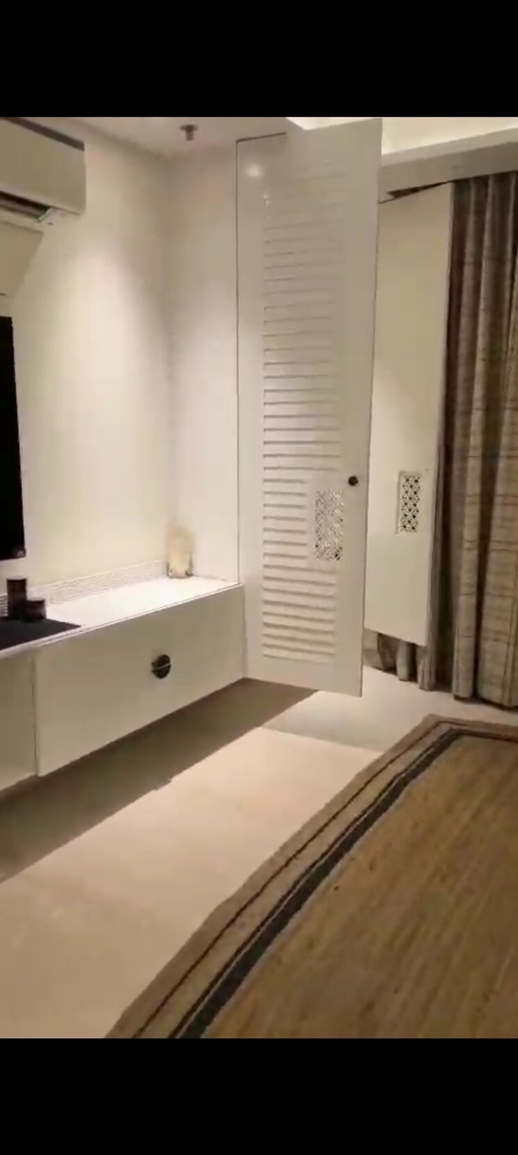 Bathroom, paras-tierea 3 Bedroom 1285 Sq.Ft. Apartment In Sector 137 Noida 8907906