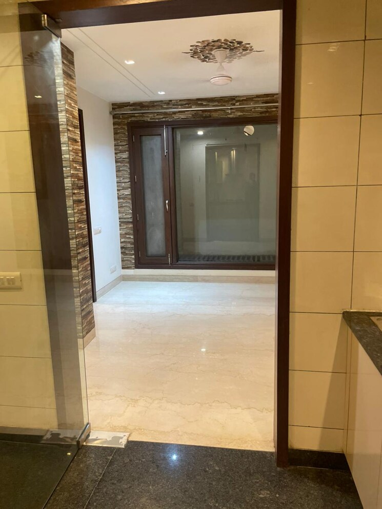 undefined, greater kailash i 3 Bedroom 250 Sq.Yd. Builder Floor In Greater Kailash I Delhi 8907953