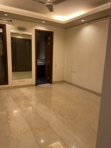 Room in 3 BHK Builder Floor at Greater Kailash I – for Sale